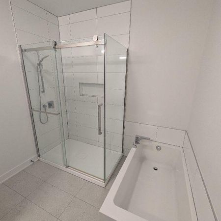 🔥 5 ½ ENSOLEILLÉ – 1350 PI² – JUIN/JUILLET 2026 🔥 - Photo 4