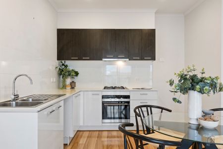 Modern 3-Bedroom Townhouse in a Great Location - Photo 3