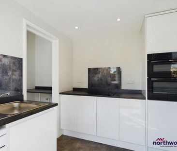 2 bedroom terraced house to rent - Photo 6
