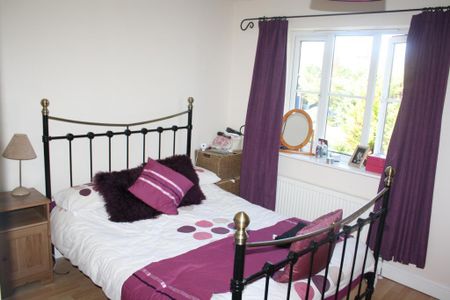 2 bedroom property to rent - Photo 2