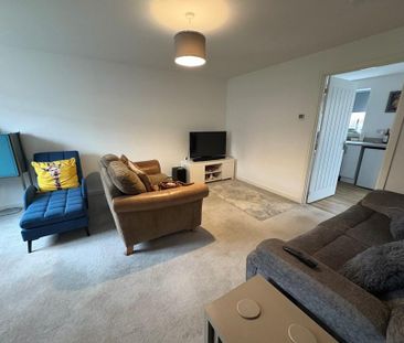 3 bedroom semi-detached house to rent - Photo 1