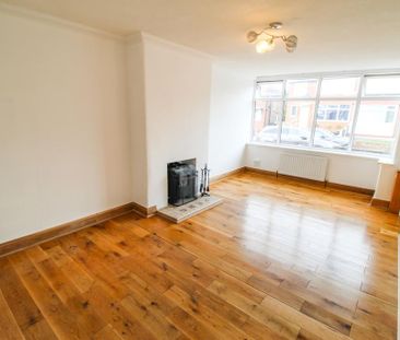 3 bedroom semi-detached house to rent - Photo 1