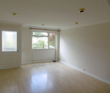 2 bedroom end of terrace house to rent - Photo 1