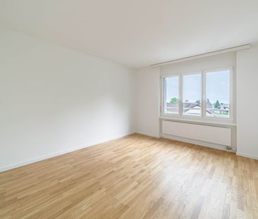 Moderne 2.5 Zimmer Wohnung im 1. OG - Foto 3