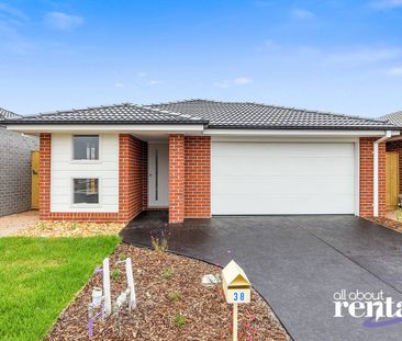 Modern 3-Bed Family Home on Quiet Lotus Street, Pakenham - Photo 6
