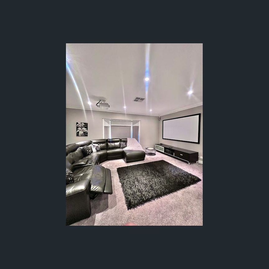 Fully Furnished Family Home in Wallan – 5 Bedrooms, Ready to Move In! - Photo 1