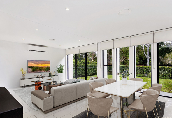 902 Medinah Avenue, Robina QLD 4226 - House For Rent | Domain - Photo 1