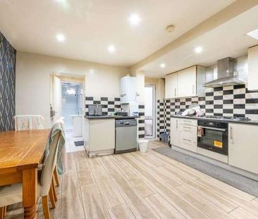 New City Road, Plaistow, E13 - Photo 6