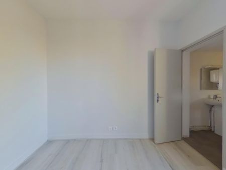 Location Appartement 1 pièce 24m² POITIERS 86000 - Photo 4