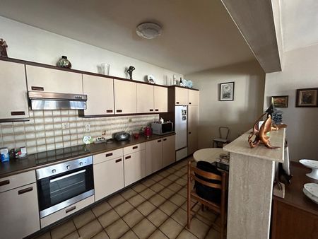 Appartement - Te huur - Photo 2