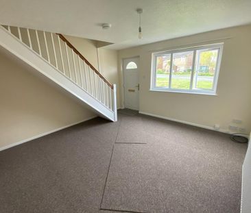 2 bedroom semi-detached house to rent - Photo 4