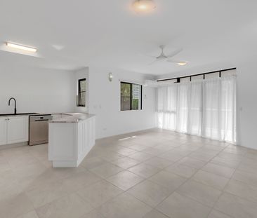 Beachside Living at Its Best - Renovated 2-Bedroom Apartment on Sim... - Photo 1