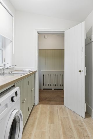 The Gate Lodge, Enniskerry, Co. Wicklow, - Photo 4