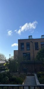 Willowbrook House, Woodberry Down, N4 - Photo 4