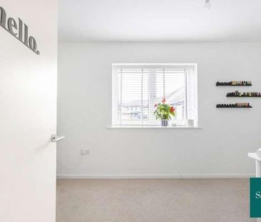 Eve Drive, Harlow, Essex, CM18 - Photo 1