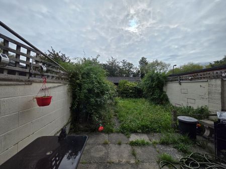3 bedroom terraced house to rent - Photo 4