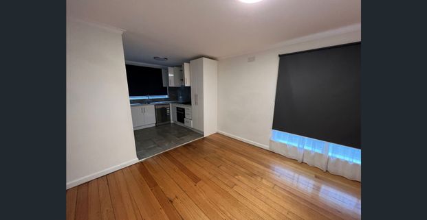 OFF STREET PARKING & CLOSE TO CBD - Photo 1