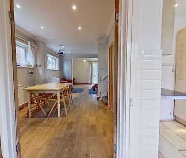 3 bedroom detached house to rent - Photo 5