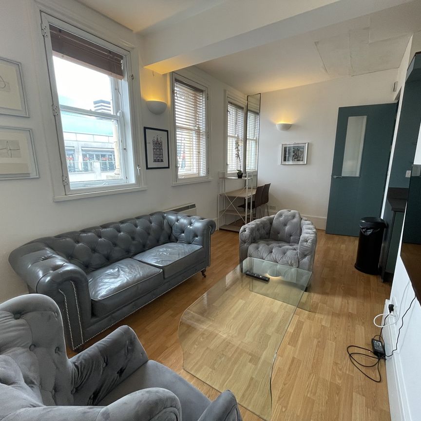 1 Bed Flat, Hepworth Chambers Apartments, LS1 - Photo 1