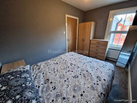 2 bedroom property to rent in Reading - Photo 4