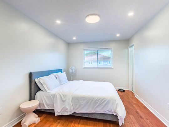 For Lease - 5321 Red Brush Drive Unit# Upper Portion, Mississauga, Ontario - Photo 1