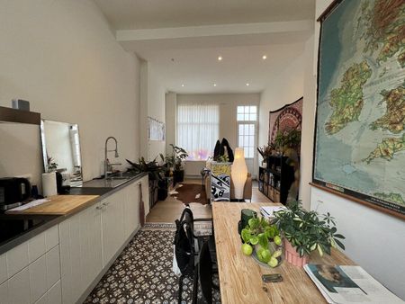 WONING MET 2 SLAAPKAMERS EN TERRAS IN CENTRUM - Photo 3