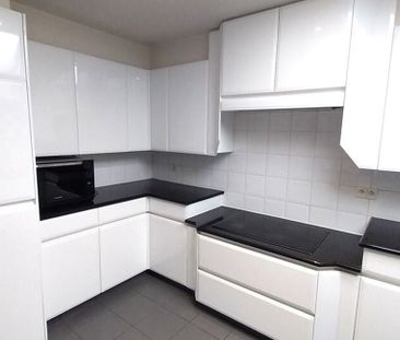 Appartement te huur in Genk voor € 1.000 met 3 slaapkamers - Foto 1