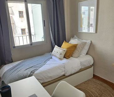 Carrer de Jaca, Valencia, Valencian Community 46010 - Photo 4