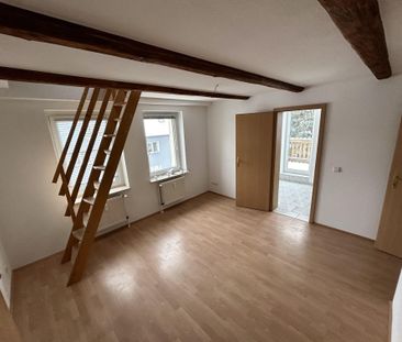 Charmante Dachgeschosswohnung - Nicht für jeden. Aber vielleicht fü... - Foto 1