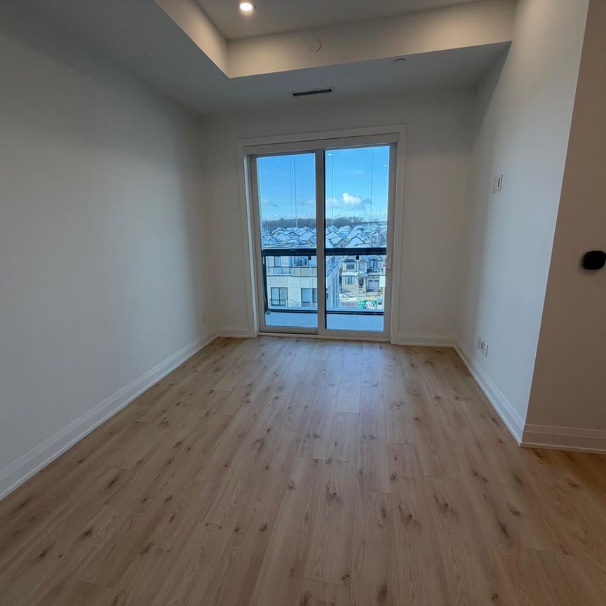 For Lease - 3250 Carding Mill Trail Unit# 516, Oakville, Ontario - Photo 1