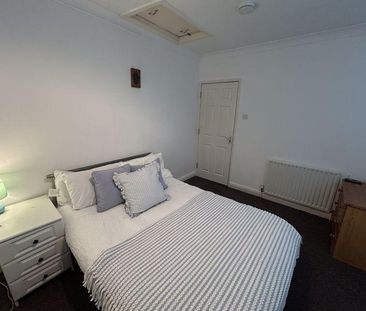 1 bedroom in a house share to rent - Photo 6