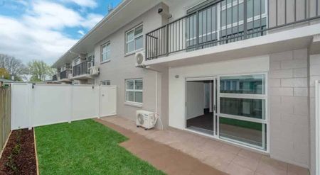 Modern Two Bedroom Unit in Popular Claudelands - Photo 3