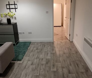 1 Bed Flat, Bensham Manor Road, CR7 - Photo 6