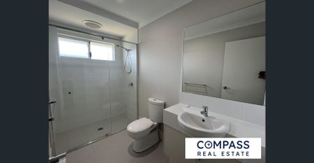 Brand new 2x1 in Eglinton - Photo 5