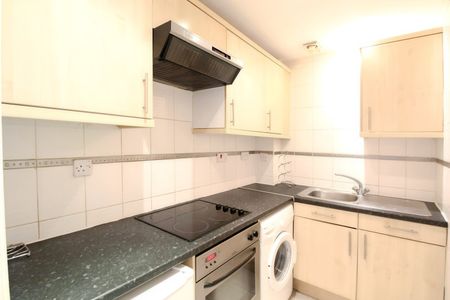 2 bedroom apartment to rent - Photo 3