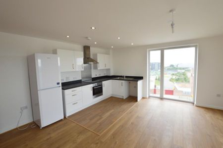 2 bedroom apartment to rent - Photo 3