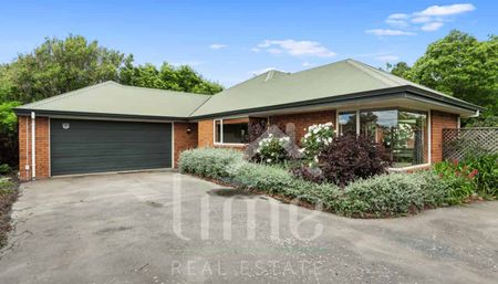 RENT ME! Key Location! - Photo 3