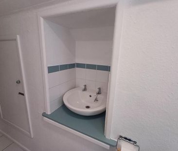 2 bedroom maisonette to rent - Photo 6
