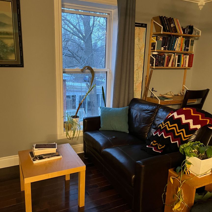 For Lease - 205 Charles Street Unit# 4, Belleville, Ontario - Photo 1