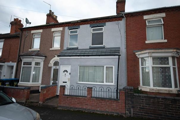 3 bedroom terraced house to rent - Photo 1