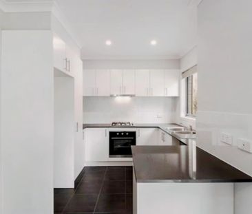 3 Bed, 2 Bath - Photo 5