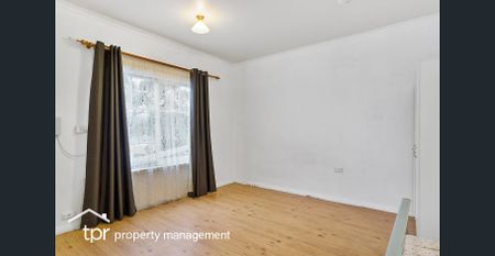 BEDSIT IN CENTRAL KINGSTON - Photo 2