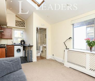 Studio to rent - Photo 6