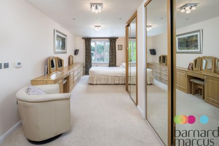 Torrington Park, London - Photo 5