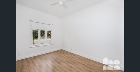 NEWLY UPDATED HOME, ENJOY THE YARRAVILLE LIFESTYLE - Photo 4