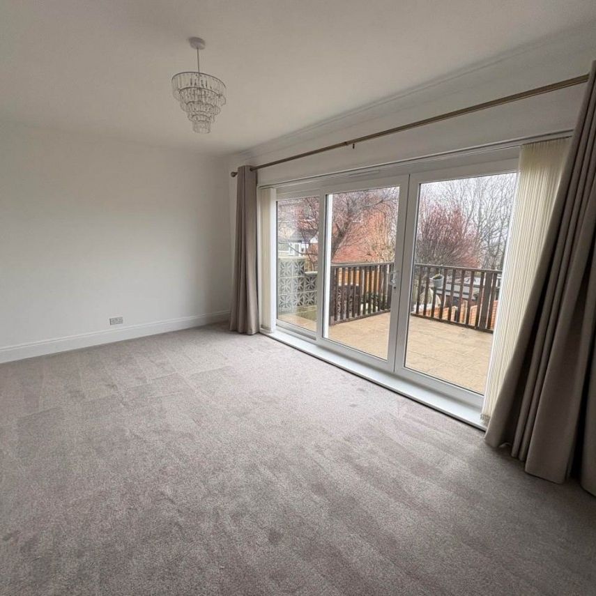 Worle, Weston-super-Mare, North Somerset - Photo 1