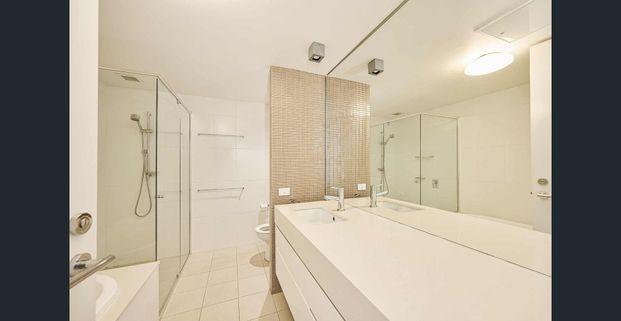 ICONIC LUXURY PENTHOUSE! - Photo 1