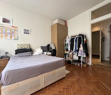 Queensway, London - Photo 1