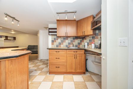 For Lease - 62 Ventana Way, Vaughan, Ontario - Photo 3