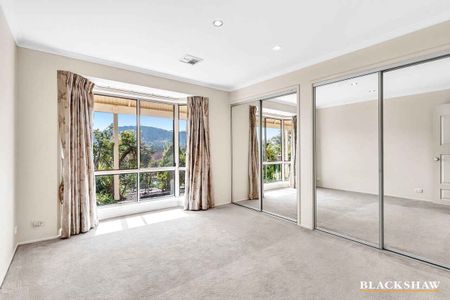Elevated home in a convenient location - Photo 3